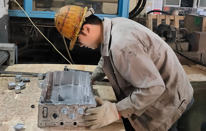 壓鑄巡檢，自檢