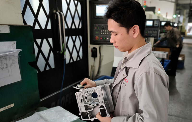 鑄件巡檢，定時(shí)送檢